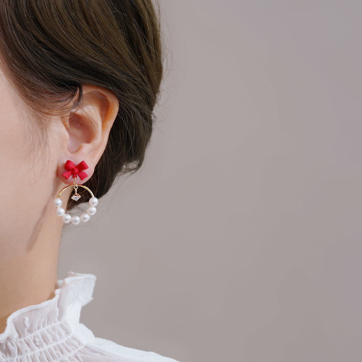 Romantic Pearl Earring for Special Moments