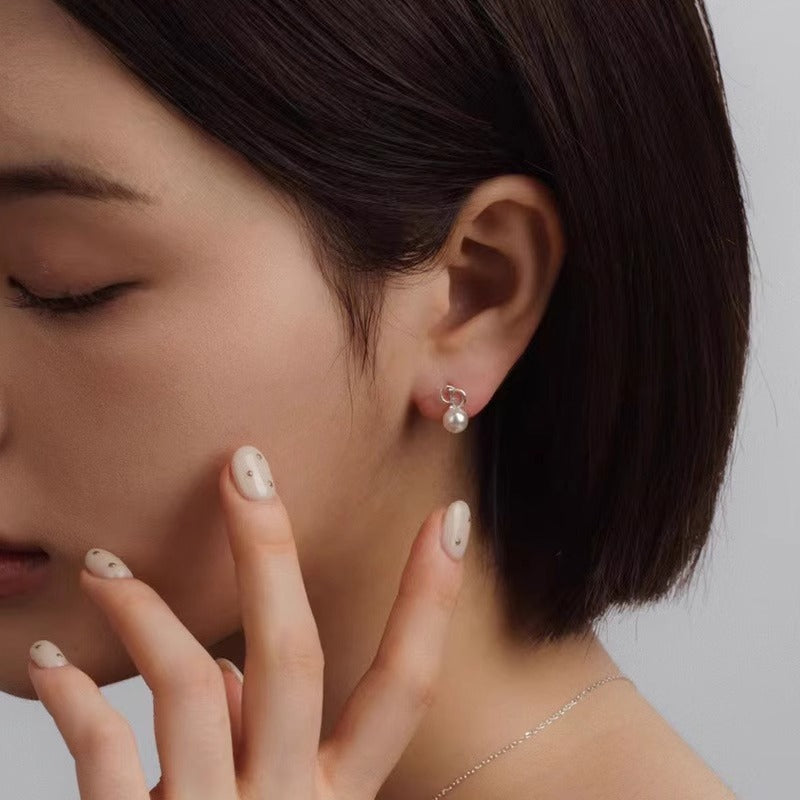 Classic Pearl Earring with Timeless Appeal
