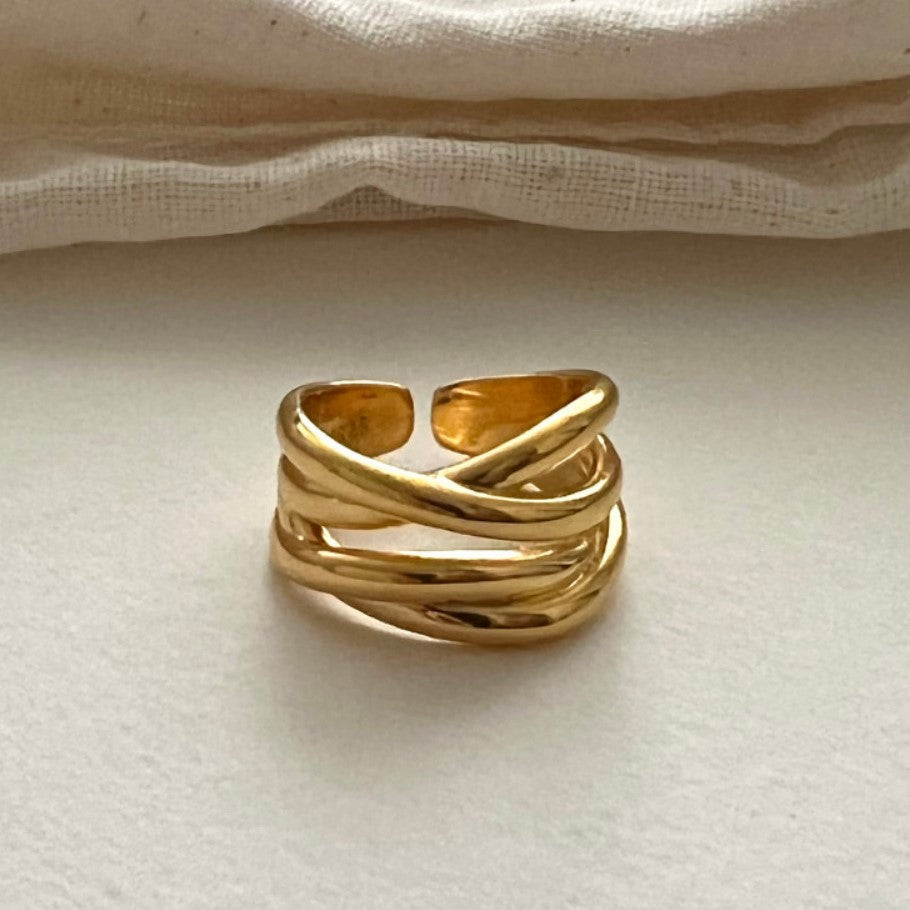 Charming Ring for Any Occasion