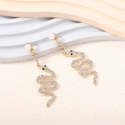 Romantic Pearl Earring for Special Moments