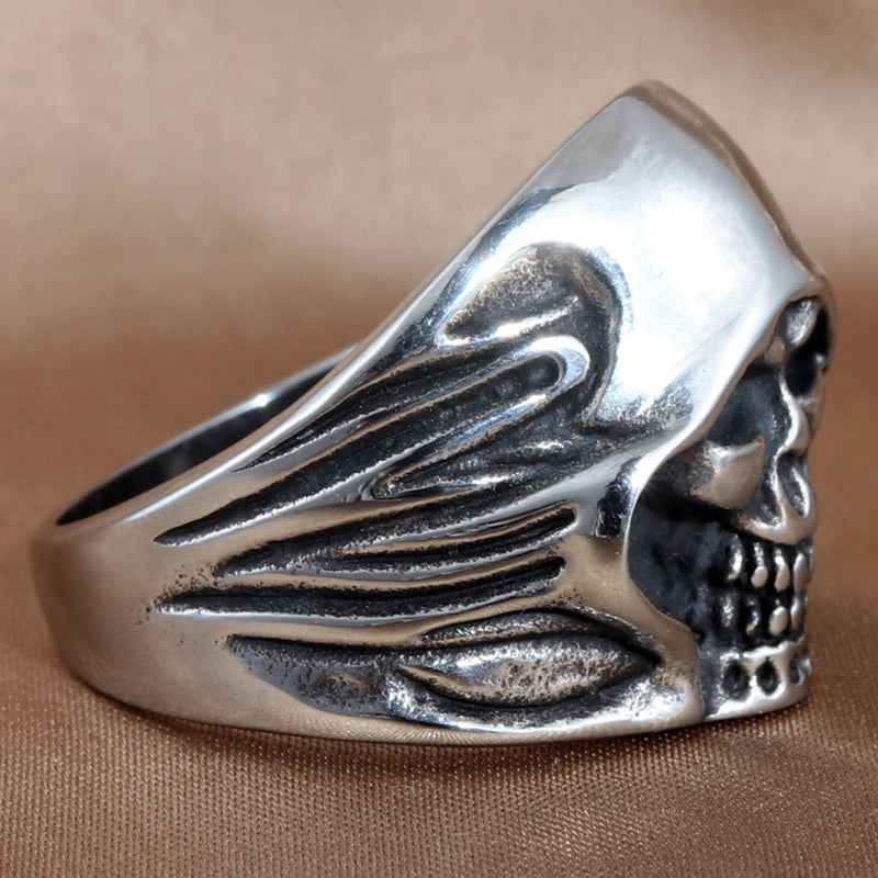 Classic Ring with Timeless Appeal