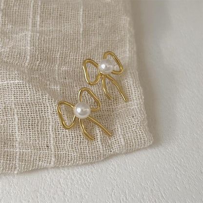 Delicate Artisan Pearl Earring
