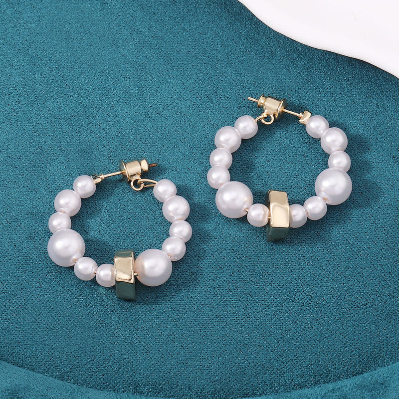 Romantic Pearl Earring for Special Moments
