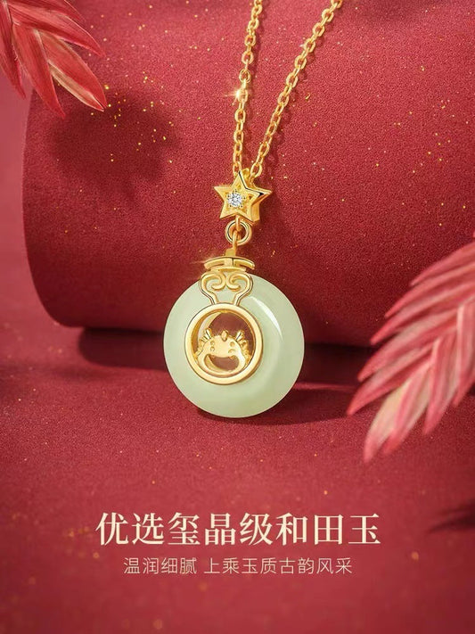 Charming Silver Necklace for Any Occasion