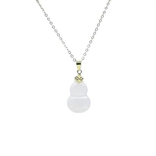 Classic Silver Necklace with Timeless Appeal