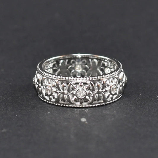 Beautiful Ring with Unique Style