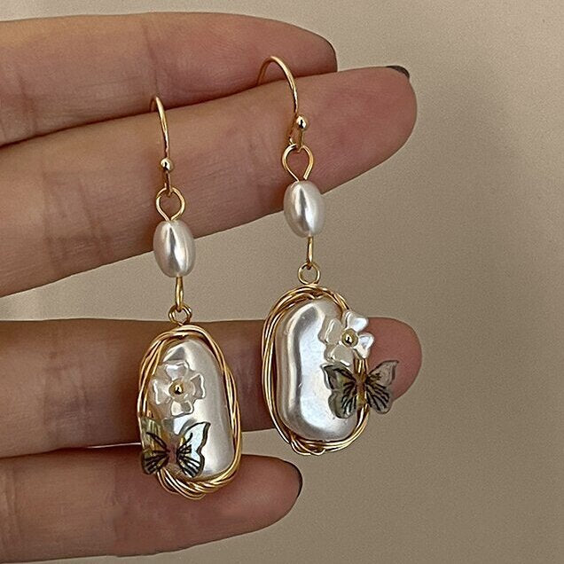 Beautiful Earring with Unique Style