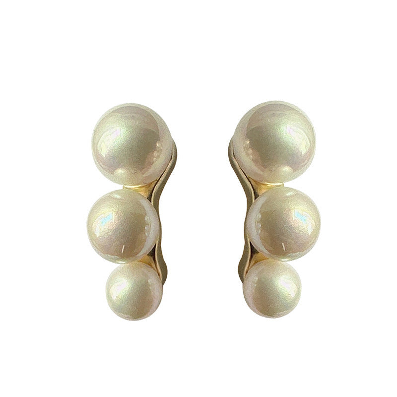 Stunning Pearl Earring for Daily Wear