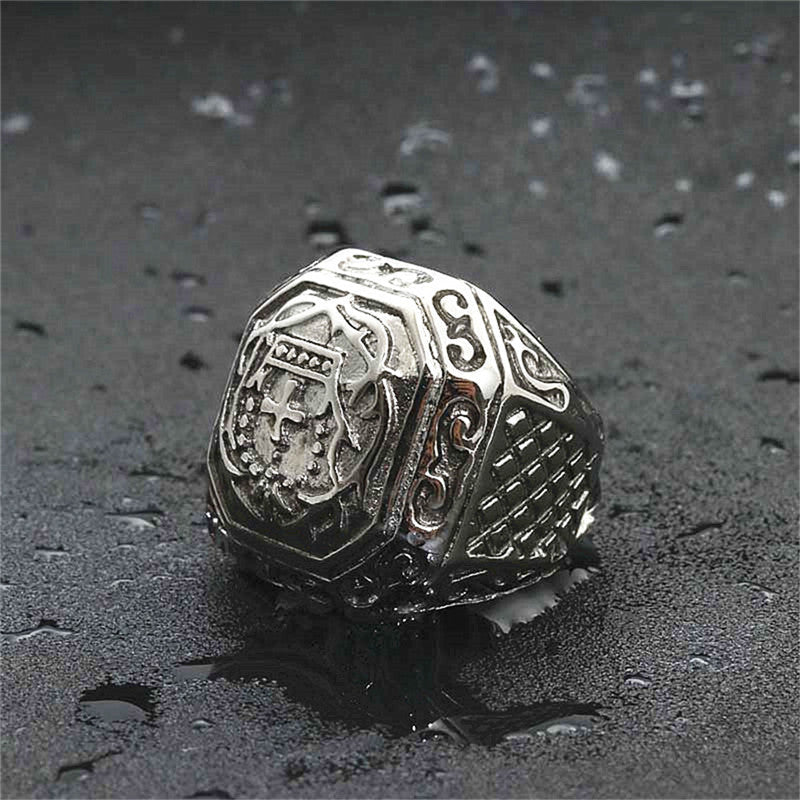 Classic Ring with Timeless Appeal