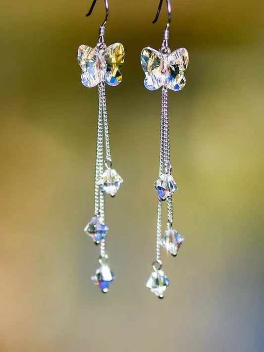 Charming Earring for Any Occasion