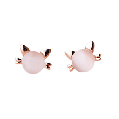 Beautiful Pearl Earring with Unique Style
