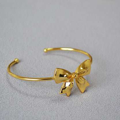Delicate Artisan Gold Bracelet