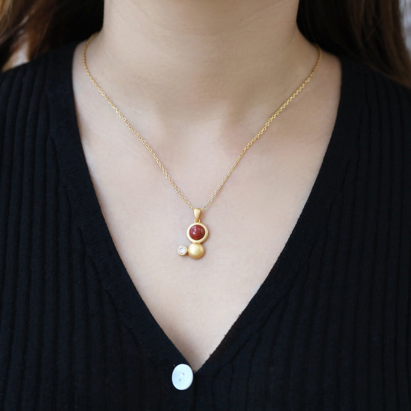 Romantic Silver Necklace for Special Moments