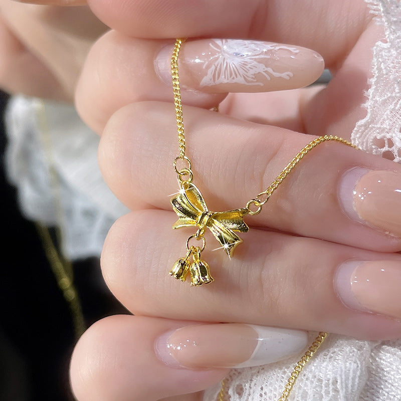 Beautiful Gold Necklace with Unique Style
