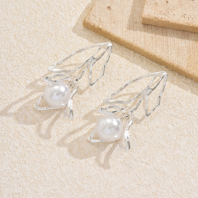 Stunning Pearl Earring for Daily Wear