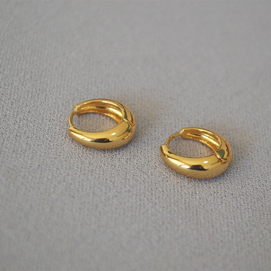 Elegant Gold Earring for Every Occasion