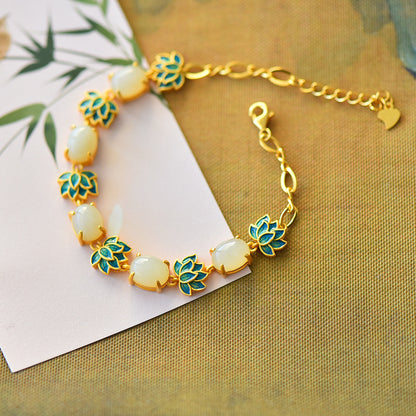 Romantic Gold Bracelet for Special Moments