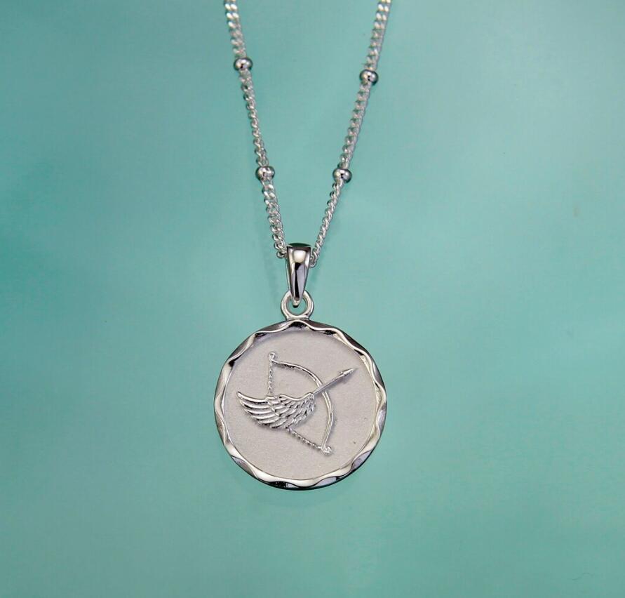 Beautiful Gold Necklace with Unique Style