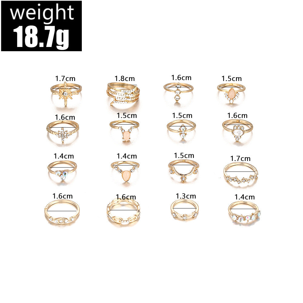 Beautiful Gold Set with Unique Style