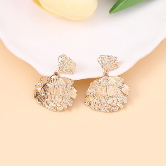 Charming Earring for Any Occasion