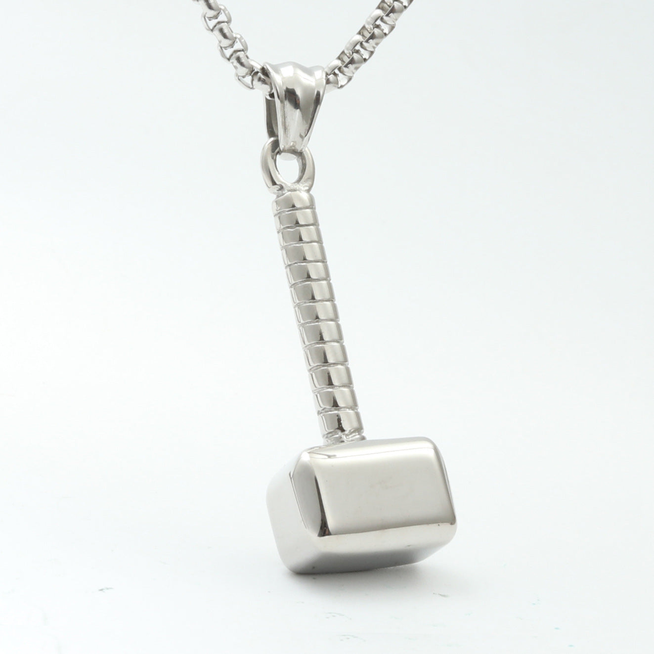 Stunning Necklace for Daily Wear