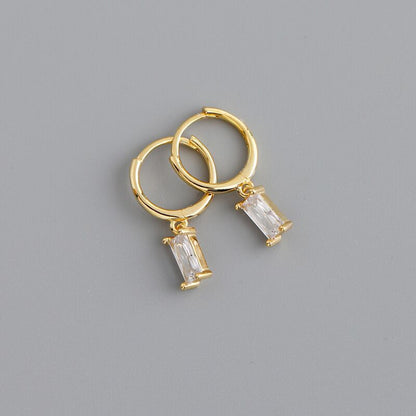 Charming Earring for Any Occasion