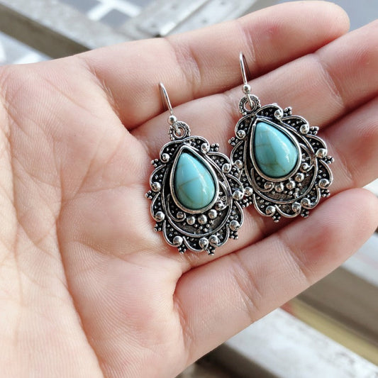 Charming Earring for Any Occasion