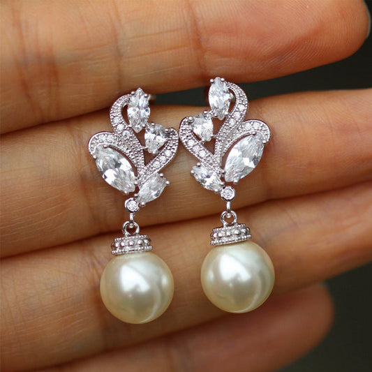 Stunning Pearl Earring for Daily Wear