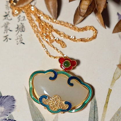 Classic Silver Necklace with Timeless Appeal