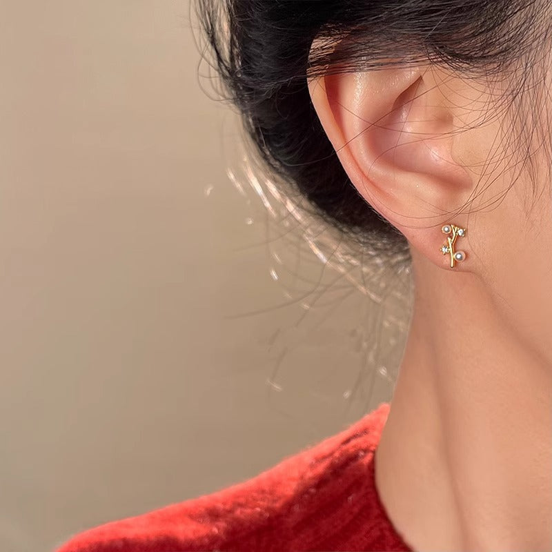 Delicate Artisan Pearl Earring