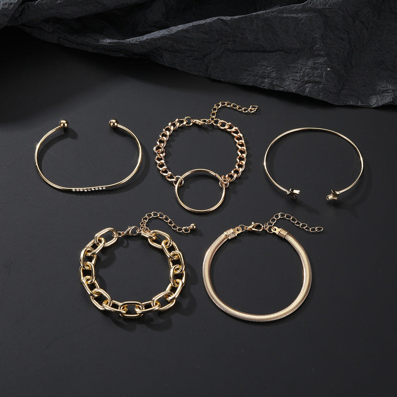 Stunning Gold Bracelet for Daily Wear