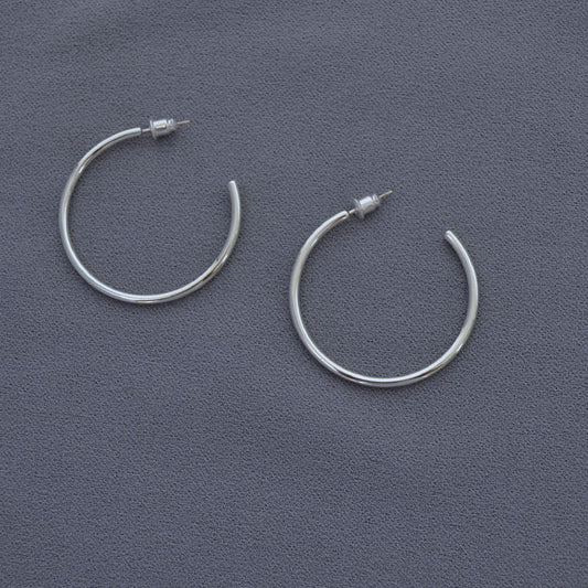 Beautiful Silver Earring with Unique Style