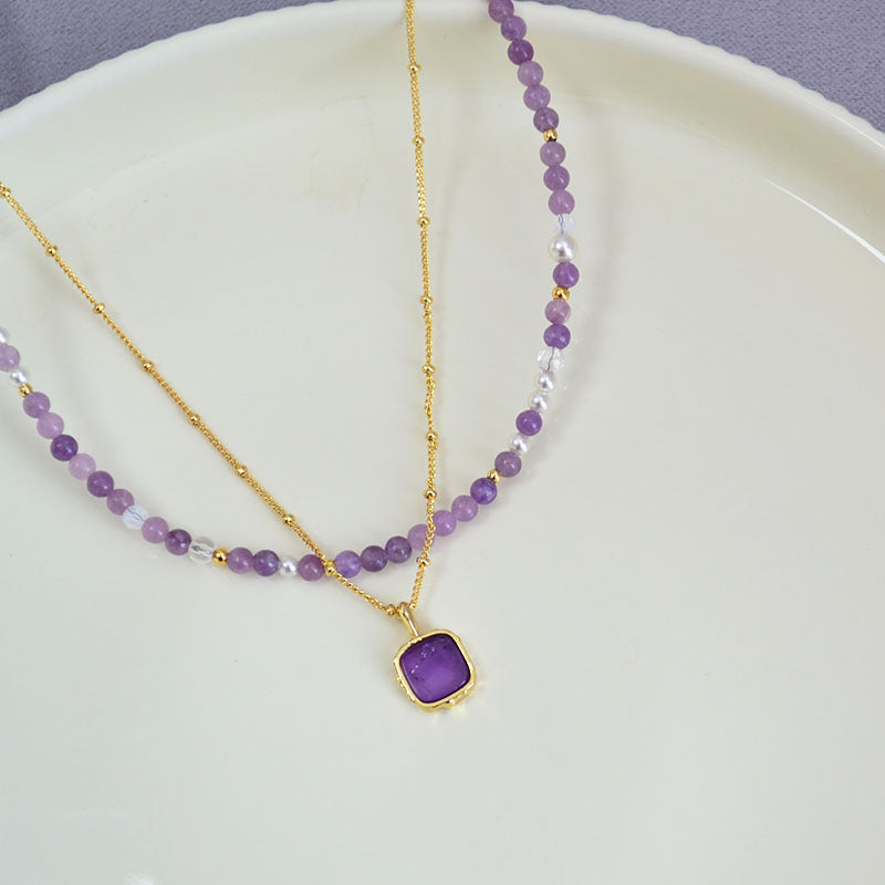 Beautiful Pearl Necklace with Unique Style