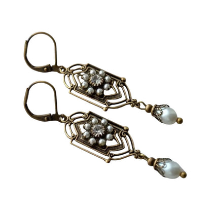 Romantic Pearl Earring for Special Moments