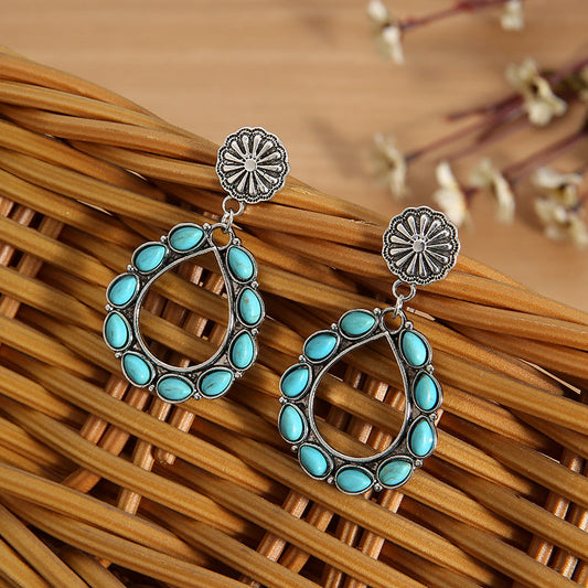 Classic Set with Timeless Appeal