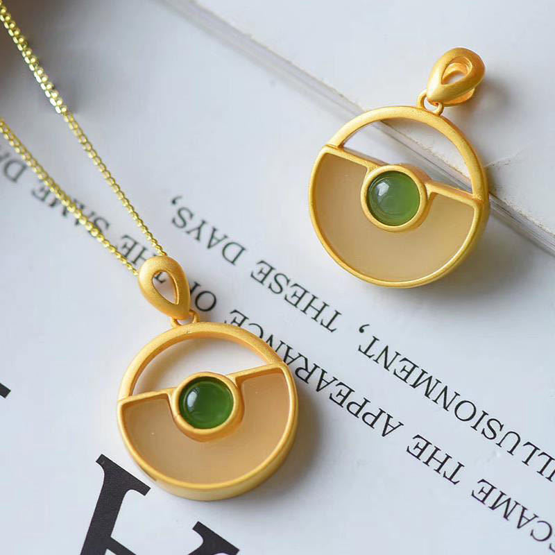 Stunning Gold Necklace for Daily Wear
