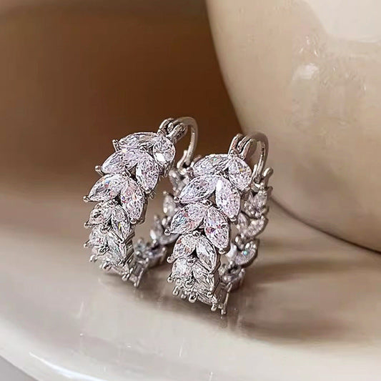Charming Piece for Any Occasion