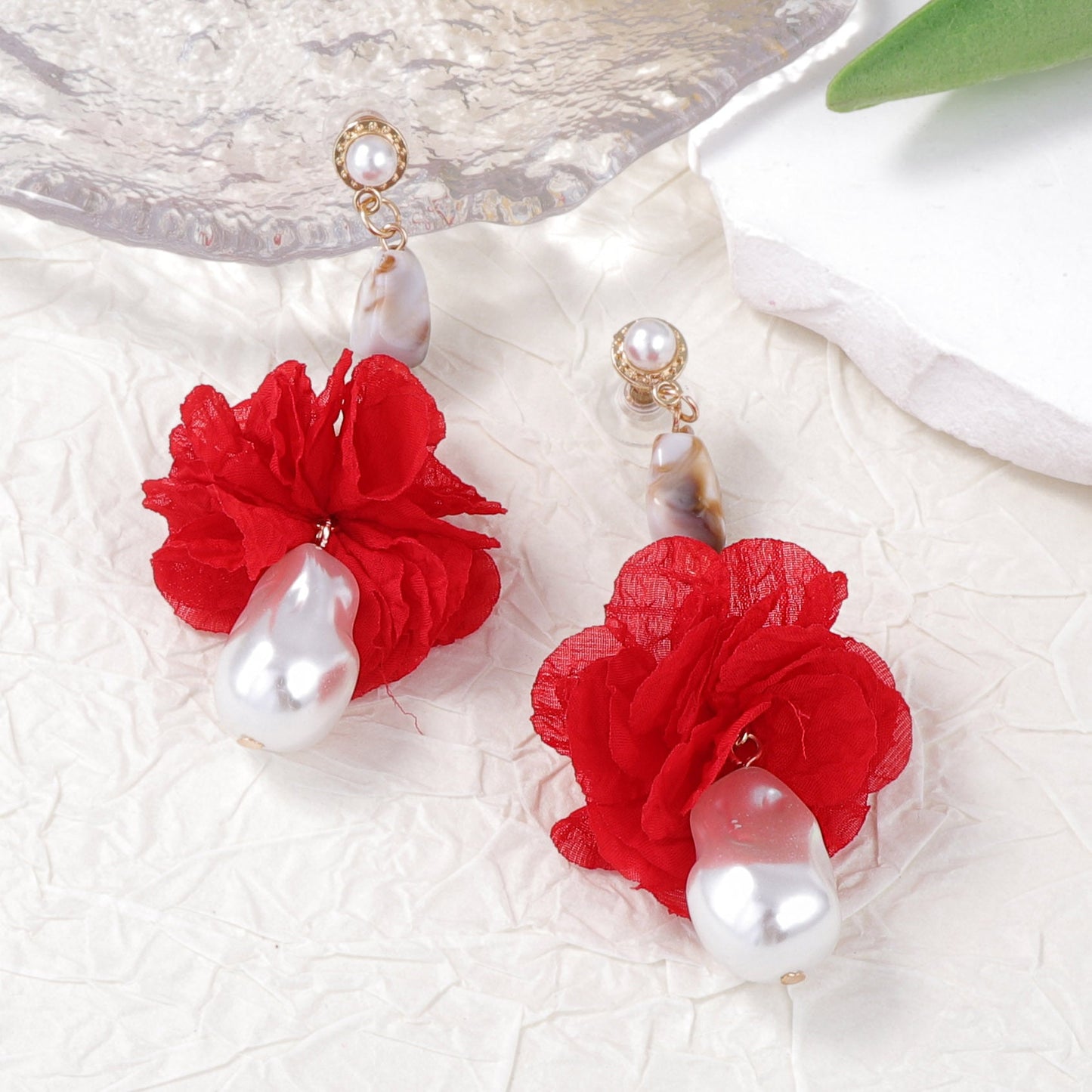 Beautiful Pearl Earring with Unique Style