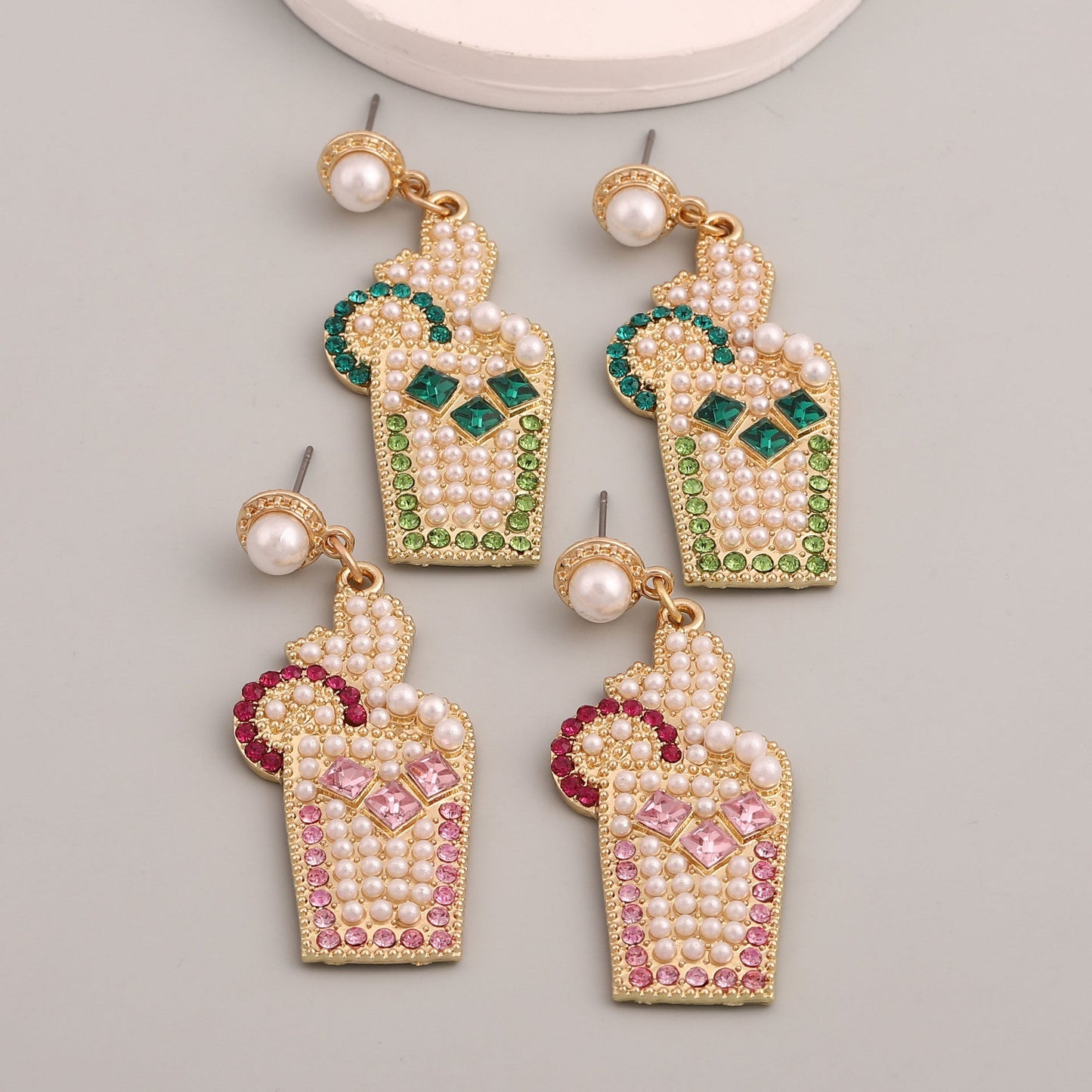 Classic Pearl Earring with Timeless Appeal