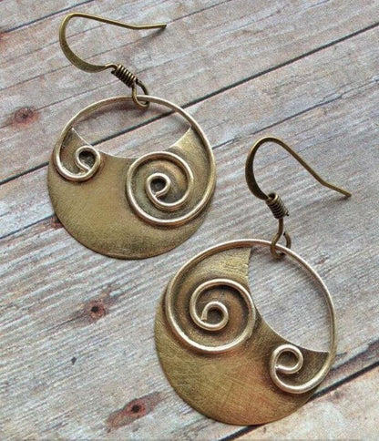 Charming Earring for Any Occasion