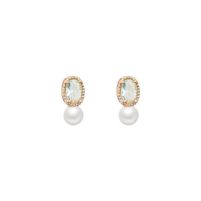 Classic Pearl Earring with Timeless Appeal