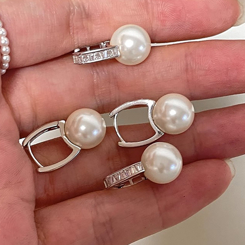 Stunning Pearl Earring for Daily Wear