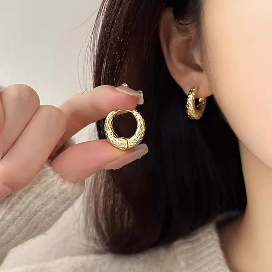 Classic Earring with Timeless Appeal