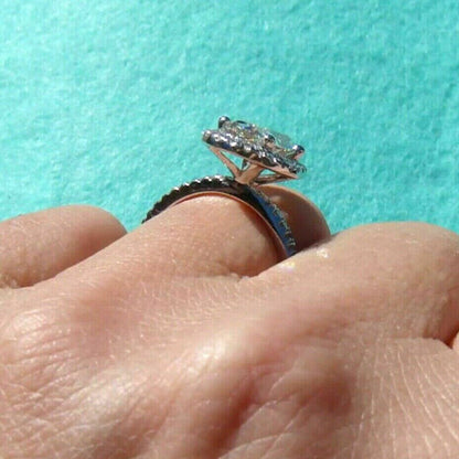 Beautiful Ring with Unique Style