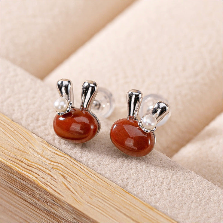 Beautiful Gold Earring with Unique Style