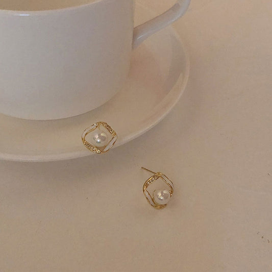 Vintage Handmade Pearl Earring