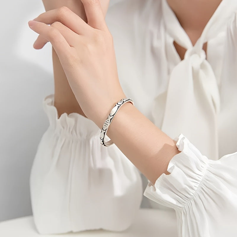Beautiful Bracelet with Unique Style