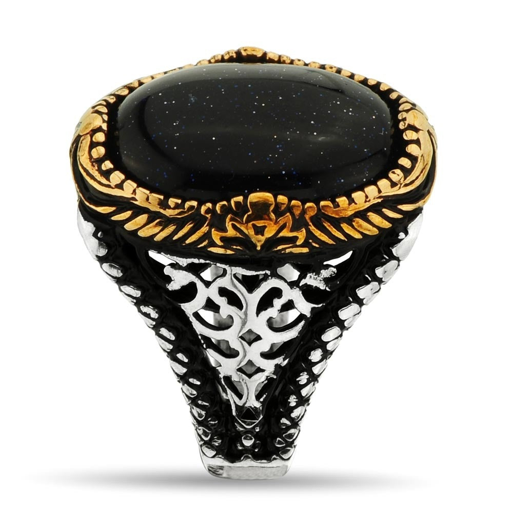 Classic Gold Ring with Timeless Appeal