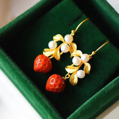 Romantic Gold Earring for Special Moments