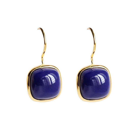 Charming Gold Earring for Any Occasion